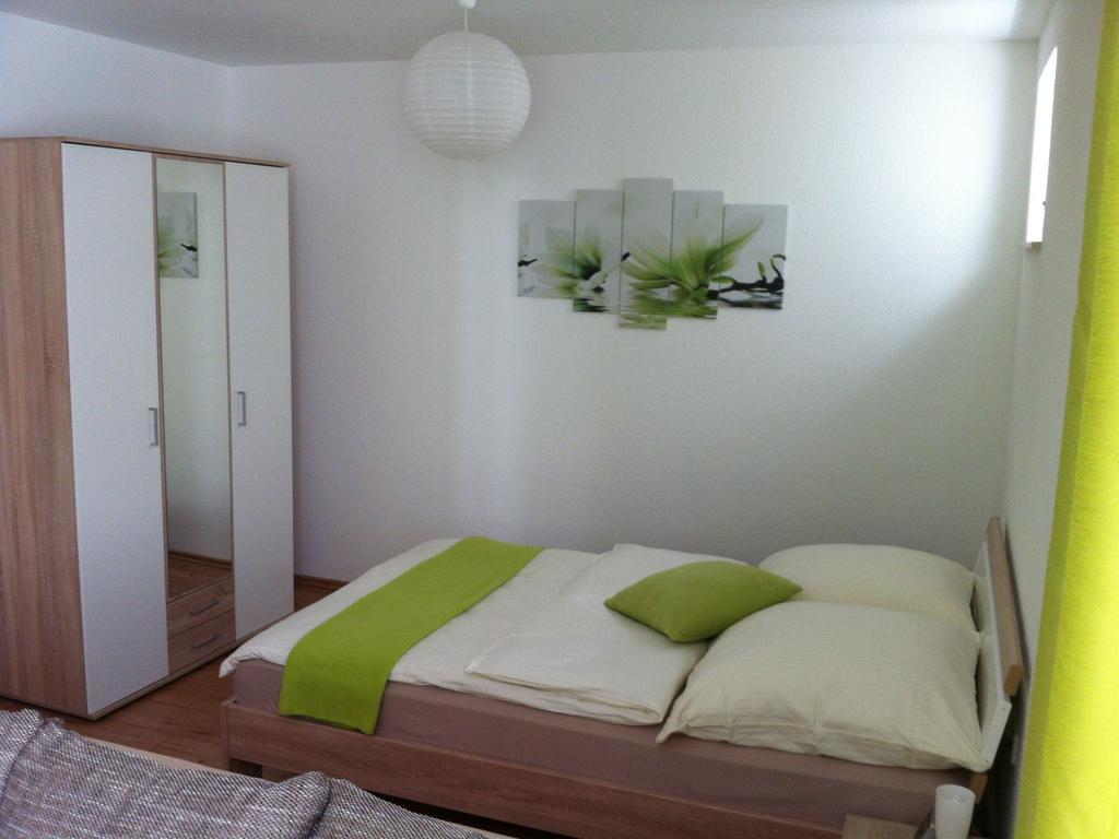 Ferienwohnung Heike Dettingen an der Erms Habitación foto